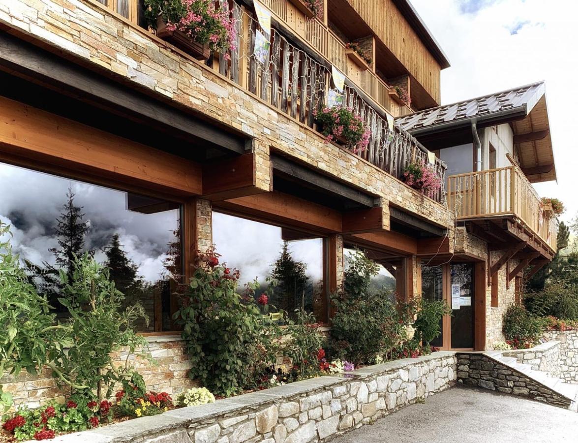 Hotels Les Catrems & Le Montagnou Orcieres Exterior photo